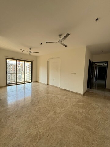 Room in 3 BHK Apartment at Lodha Splendora, Ghodbunder Road – for Rent