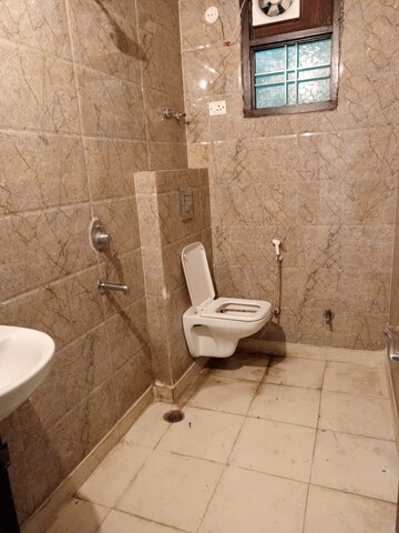 Bathroom in 3 BHK Apartment at Shiv Ganga Apartments Vasundhara, Vasundhara Sector 4 – for Rent