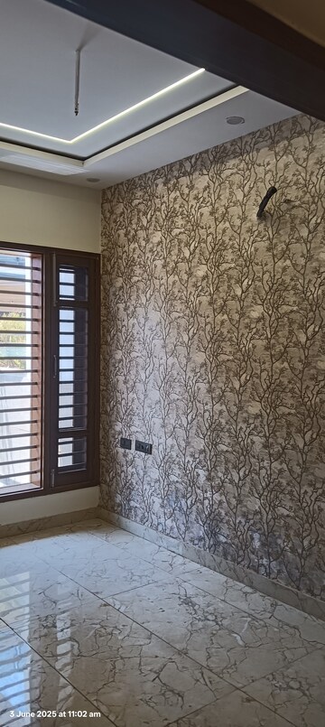 Room in 3 BHK Independent House at MS Enclave Zirakpur, Dhakoli – for Sale