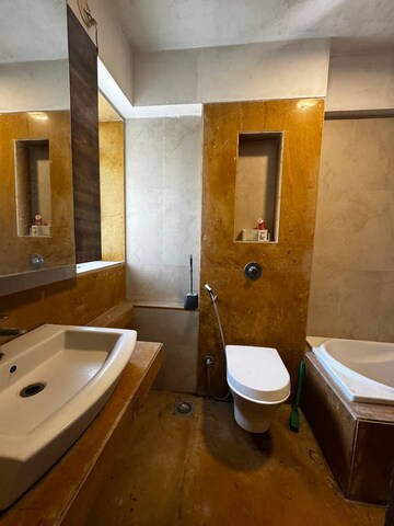 Furnished Amenities in 3 BHK Apartment at Lodha Splendora, Ghodbunder Road – for Rent