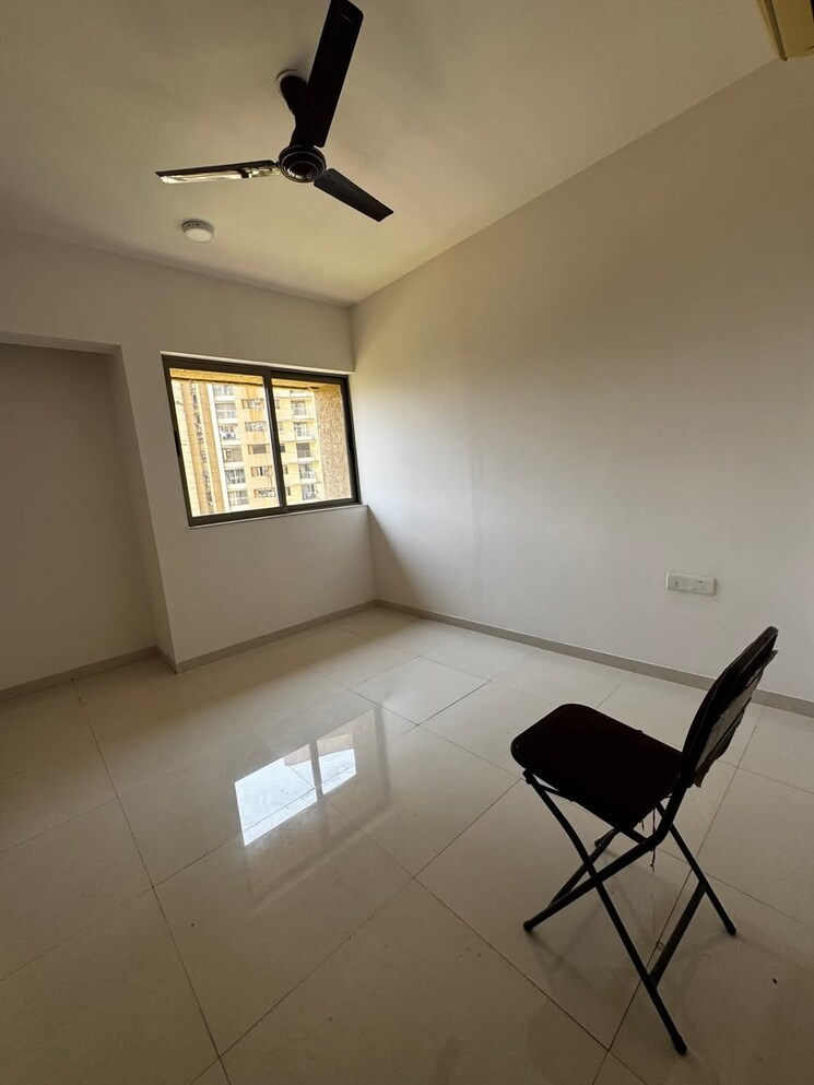 Room, lodha-splendora 3 Bedroom 1124 Sq.Ft. Apartment In Ghodbunder Road Thane 8768058
