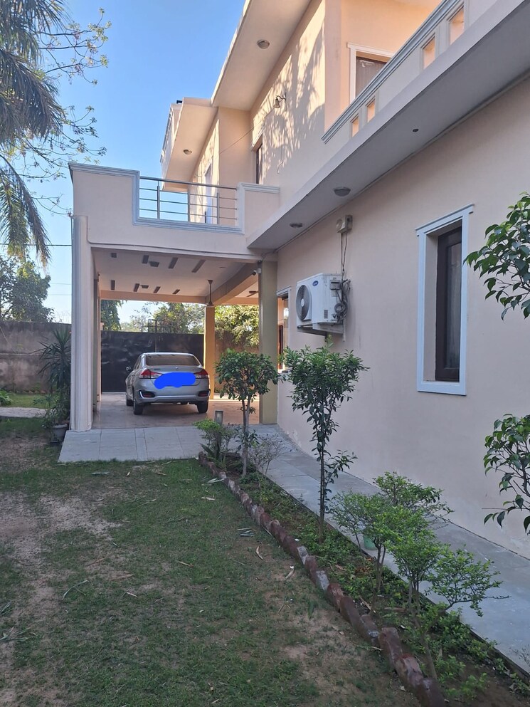 Exterior View, satbari 6+ Bedroom 1250 Sq.Ft. Villa In Satbari Delhi 8768062