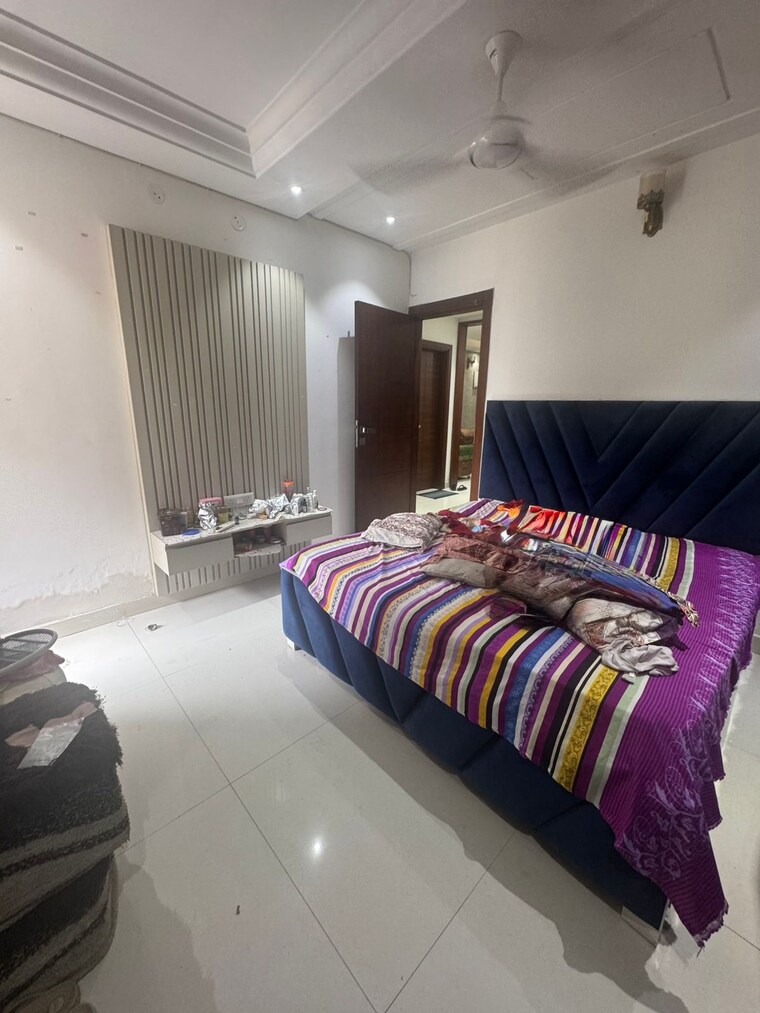Bedroom, gyan khand i 3 Bedroom 1570 Sq.Ft. Builder Floor In Gyan Khand I Ghaziabad 8768065