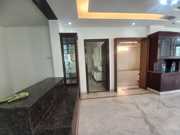 Room in 3 BHK Apartment at Sri Nilayam Kondapur, Kondapur – for Rent