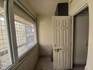 Room in 3 BHK Apartment at Sri Nilayam Kondapur, Kondapur – for Rent