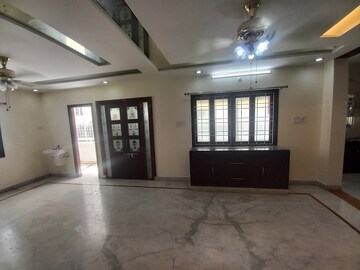 Room in 3 BHK Apartment at Sri Nilayam Kondapur, Kondapur – for Rent