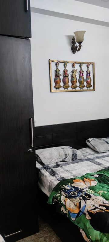 Bedroom in 1 BHK Builder Floor at Gyan Khand ii – for Rent