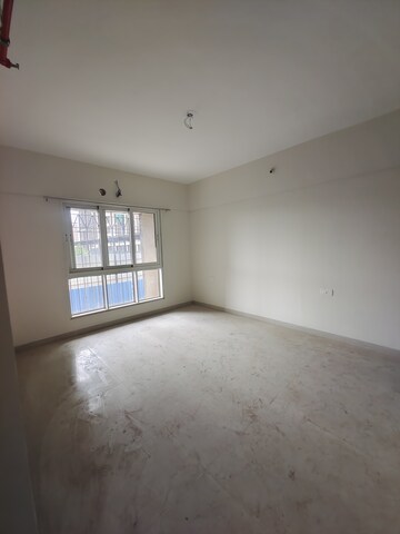 Room in 2 BHK Apartment at Dosti West County, Balkum Pada – for Rent