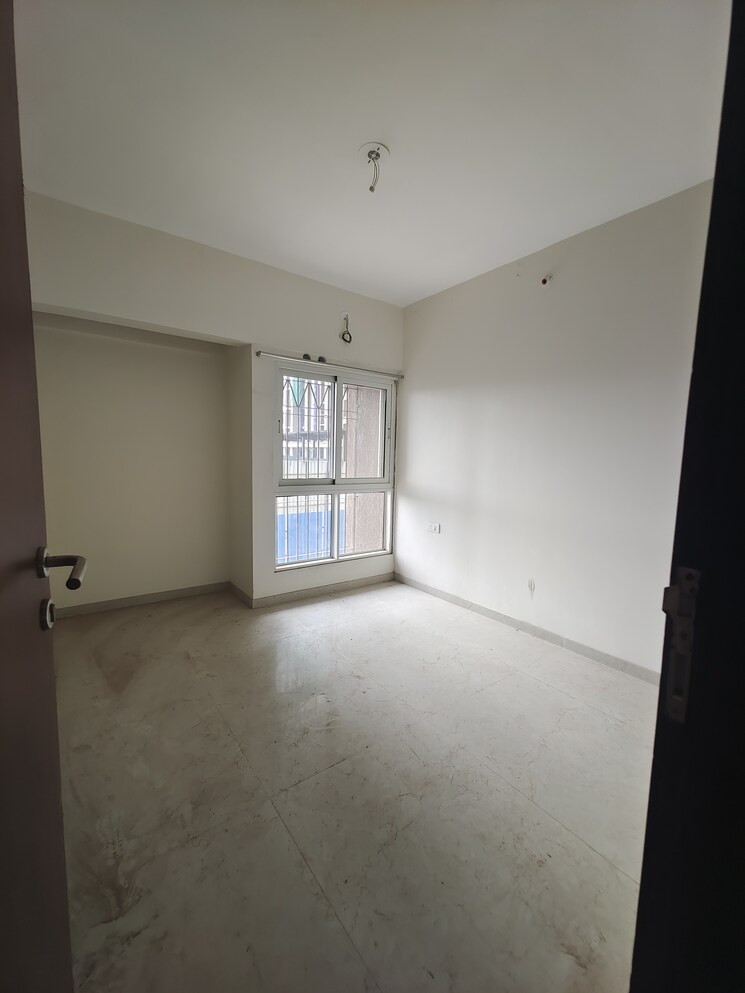 Room, dosti-west-county 2 Bedroom 734 Sq.Ft. Apartment In Balkum Pada Thane 8768180