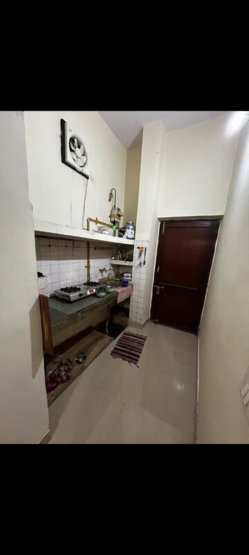 Master Bedroom in 1 BHK Builder Floor at Jangpura – for Rent