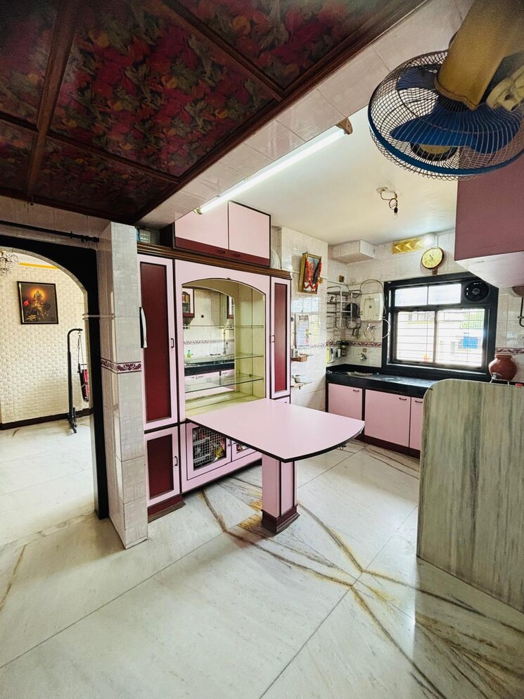 Living Room, satyam-society-panch-pakhdi 3 Bedroom 1150 Sq.Ft. Apartment In Panch Pakhadi Thane 8768215