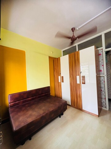 Bedroom in 3 BHK Apartment at Satyam Society Panch Pakhdi, Panch Pakhadi – for Rent