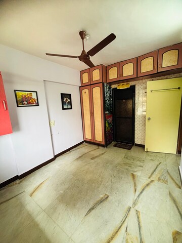 Bedroom in 3 BHK Apartment at Satyam Society Panch Pakhdi, Panch Pakhadi – for Rent
