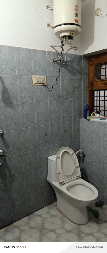 Bathroom in 1 BHK Independent House at Gomti Nagar – for Rent
