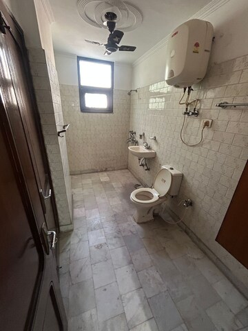 Bathroom in 2 BHK Builder Floor at East Patel Nagar – for Rent