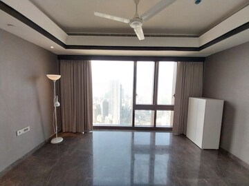 Room in 5 BHK Apartment at Lodha Trump Tower, Worli – for Rent
