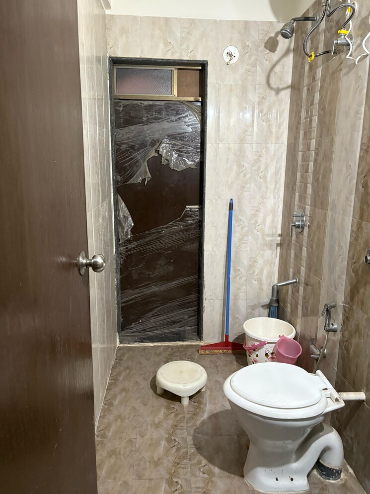 Bathroom, haware-vrindavan-new-panvel 2 Bedroom 1050 Sq.Ft. Apartment In New Panvel Navi Mumbai 8768277