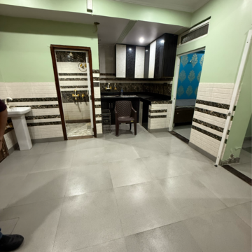 Kitchen in 1.5 BHK Builder Floor at Sector 63a – for Rent
