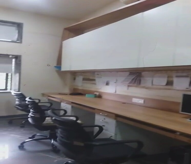 Team Area, wadala west Commercial Office Space 700 Sq.Ft. In Wadala West Mumbai 8768300