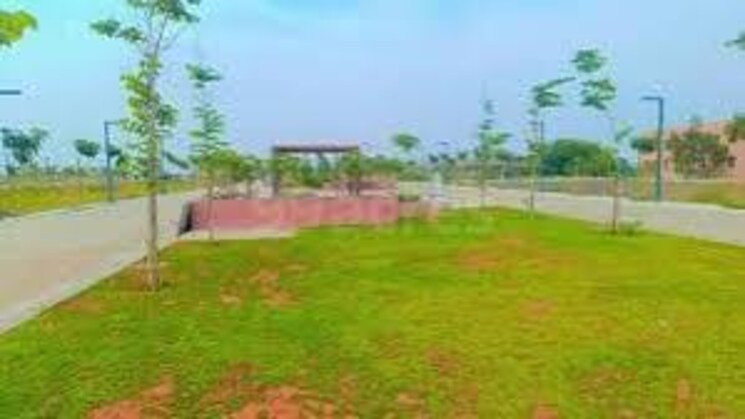 Garden, ab road  1500 Sq.Ft. Plot In Ab Road Indore 8768322