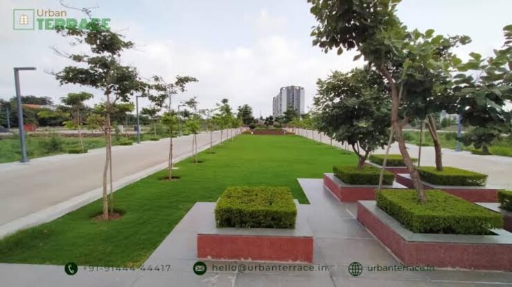 Garden, ab road  1500 Sq.Ft. Plot In Ab Road Indore 8768322