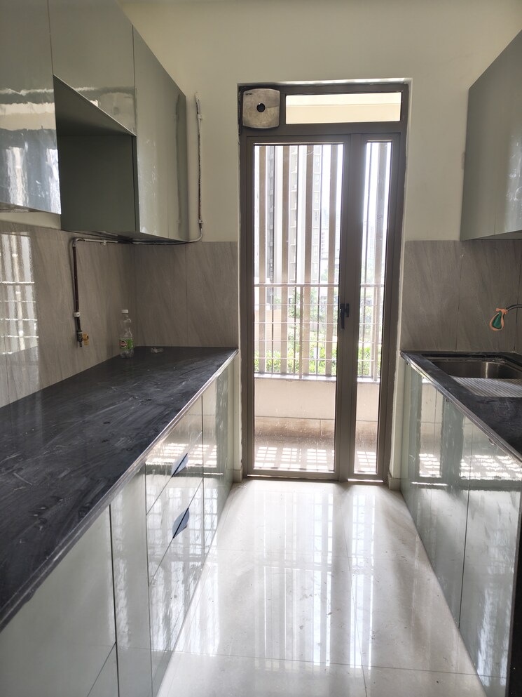 Kitchen, kalpataru-paramount 2 Bedroom 527 Sq.Ft. Apartment In Kapur Bawdi Thane 8768333