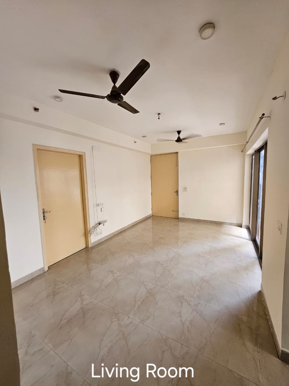 3 BHK + Servant Room Apartment For Sale in Panchsheel Greens