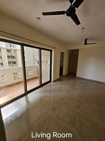 Room in 3 BHK Apartment at Panchsheel Greens, Sector 16 Greater Noida – for Sale