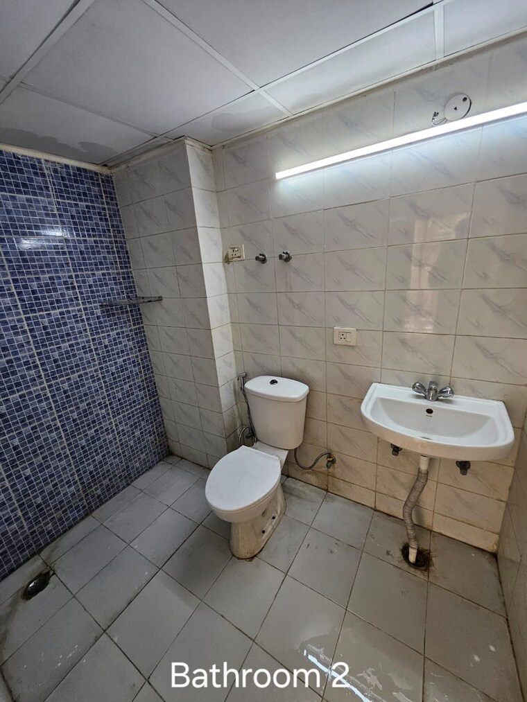 Bathroom, panchsheel-greens 3 Bedroom 1820 Sq.Ft. Apartment In Sector 16 Greater Noida Greater Noida 8768349