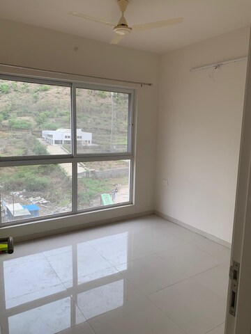 Room in 2 BHK Apartment at Kolte Patil Life Republic, Hinjewadi – for Rent