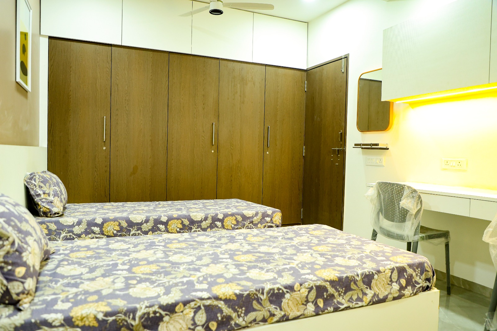 Pg For Rent in Swami Om Paying Guest