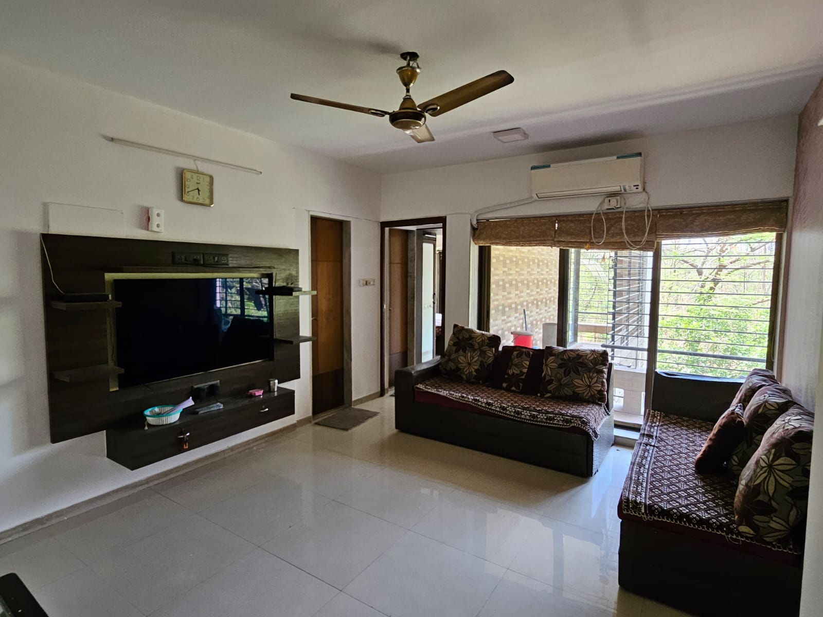 1.5 BHK Apartment For Sale in Living Essence