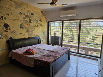 Bedroom in 1.5 BHK Apartment at Living Essence, Kandivali East – for Sale