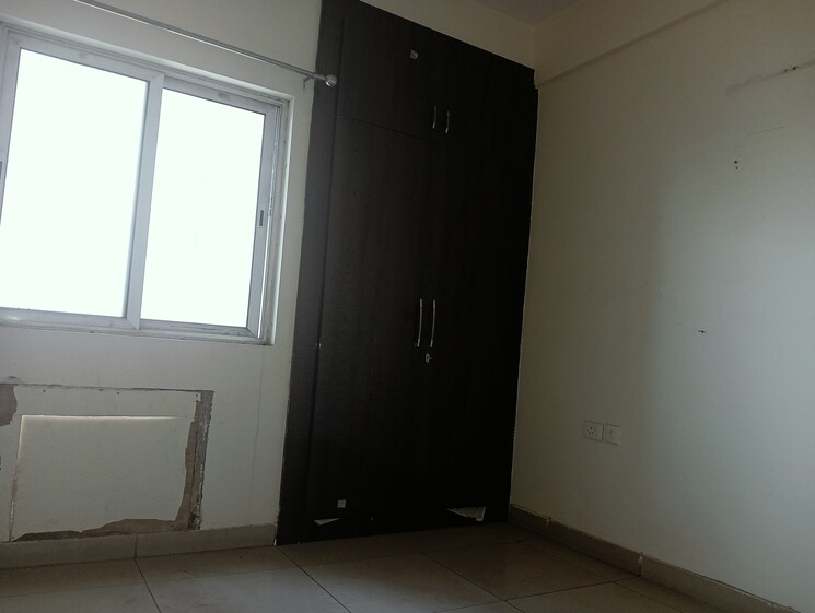 Room, landcraft-golflinks-plaza 3 Bedroom 1630 Sq.Ft. Apartment In Pandav Nagar Ghaziabad 8768534