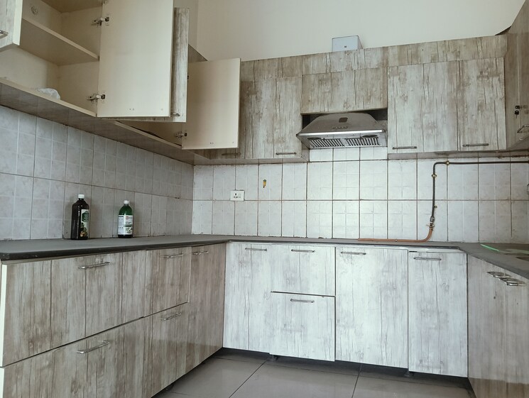 Kitchen, landcraft-golflinks-plaza 3 Bedroom 1630 Sq.Ft. Apartment In Pandav Nagar Ghaziabad 8768534