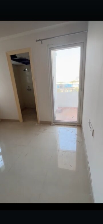 Room in 2 BHK Apartment at Zara Rossa, Sector 112 – for Rent