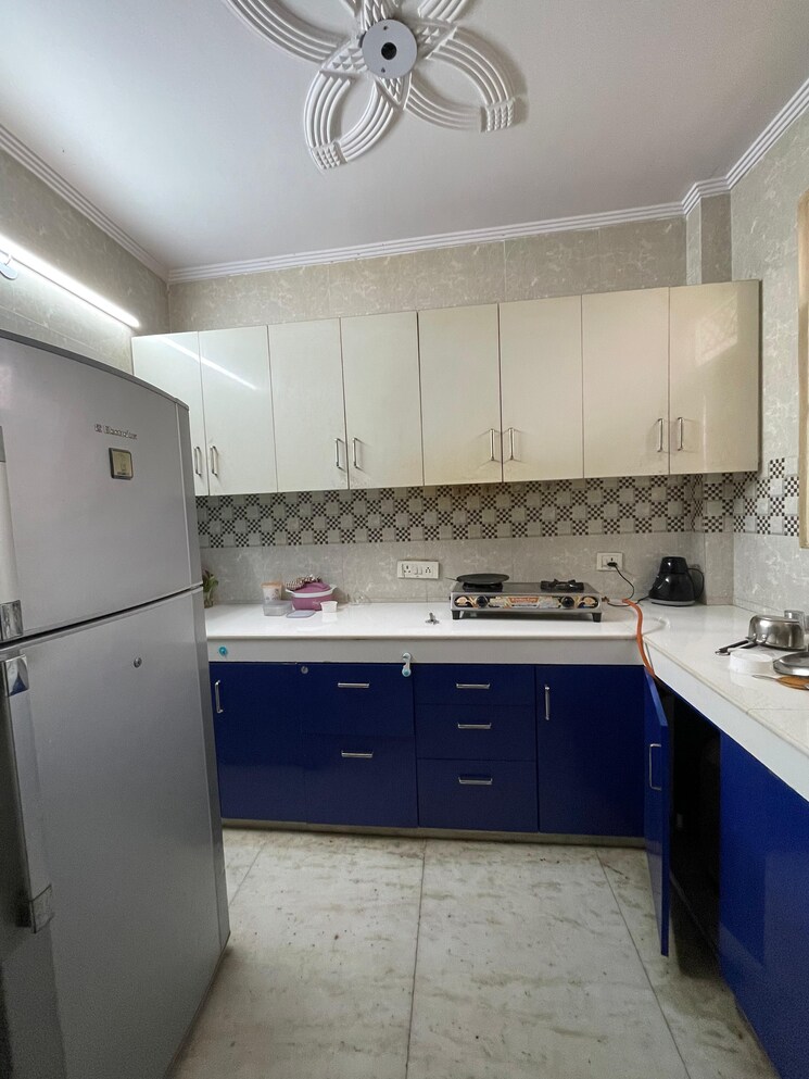 Kitchen, west patel nagar 1 Bedroom 350 Sq.Ft. Builder Floor In West Patel Nagar Delhi 8768547