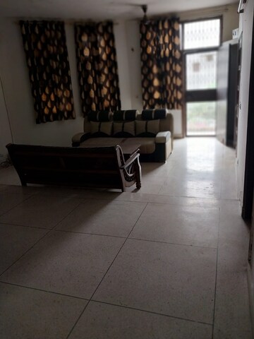 Living Room in 2.5 BHK Independent House at Andheria Mor Village – for Rent