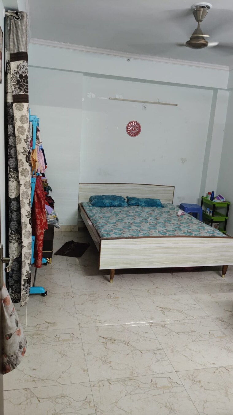 Bedroom, amrapali-pan-oasis 3 Bedroom 1600 Sq.Ft. Apartment In Sector 70 Noida 8768557