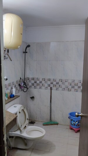 Bathroom in 3 BHK Apartment at Amrapali Pan Oasis, Sector 70 – for Sale