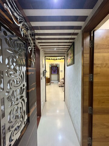 Building Lobby in 3 BHK Apartment at Lodha Luxuria, Majiwada – for Sale