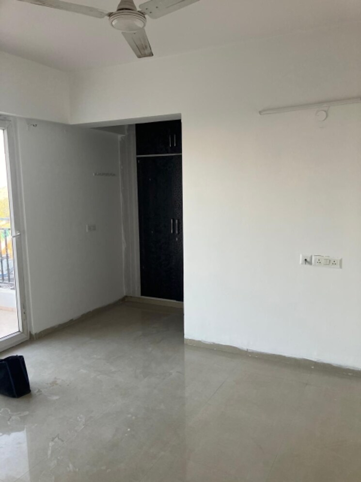 Room, nirala-world-estate-i 3 Bedroom 1245 Sq.Ft. Apartment In Tech Zone 4 Greater Noida Greater Noida 8768584