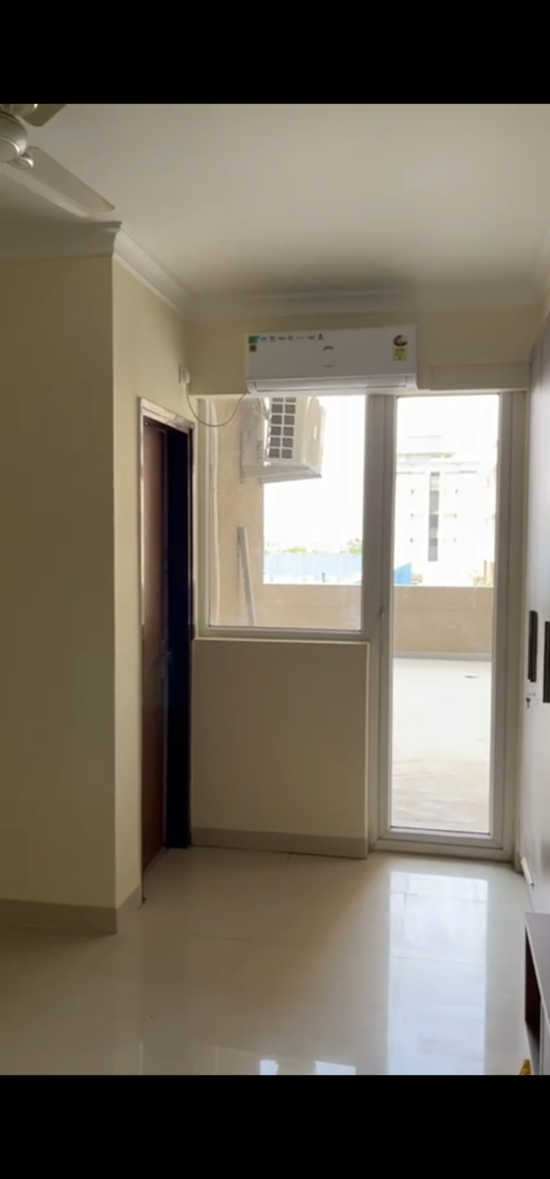 3 BHK + Servant Room Apartment For Rent in Pareena Coban Residences