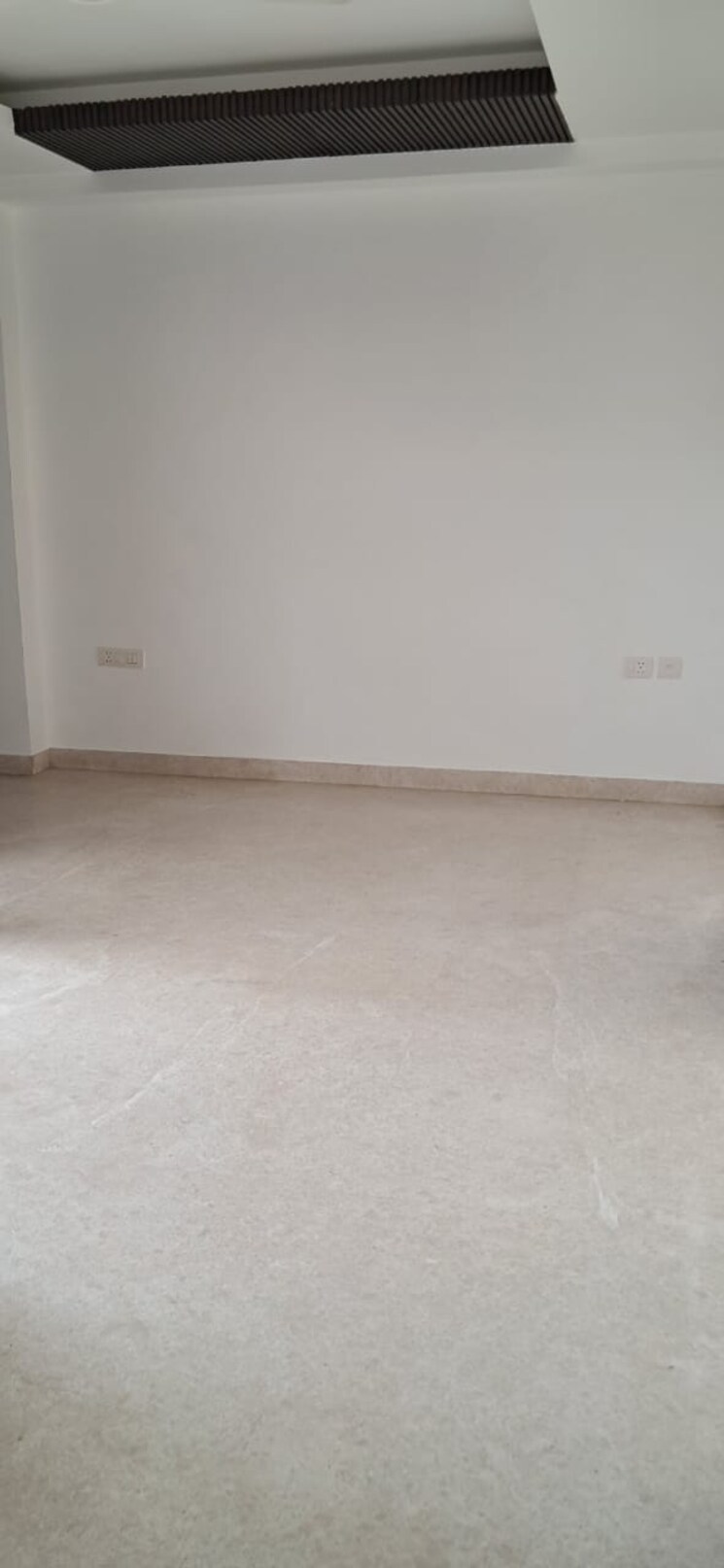 Room, sarvodaya enclave 3 Bedroom 275 Sq.Yd. Builder Floor In Sarvodaya Enclave Delhi 8768621