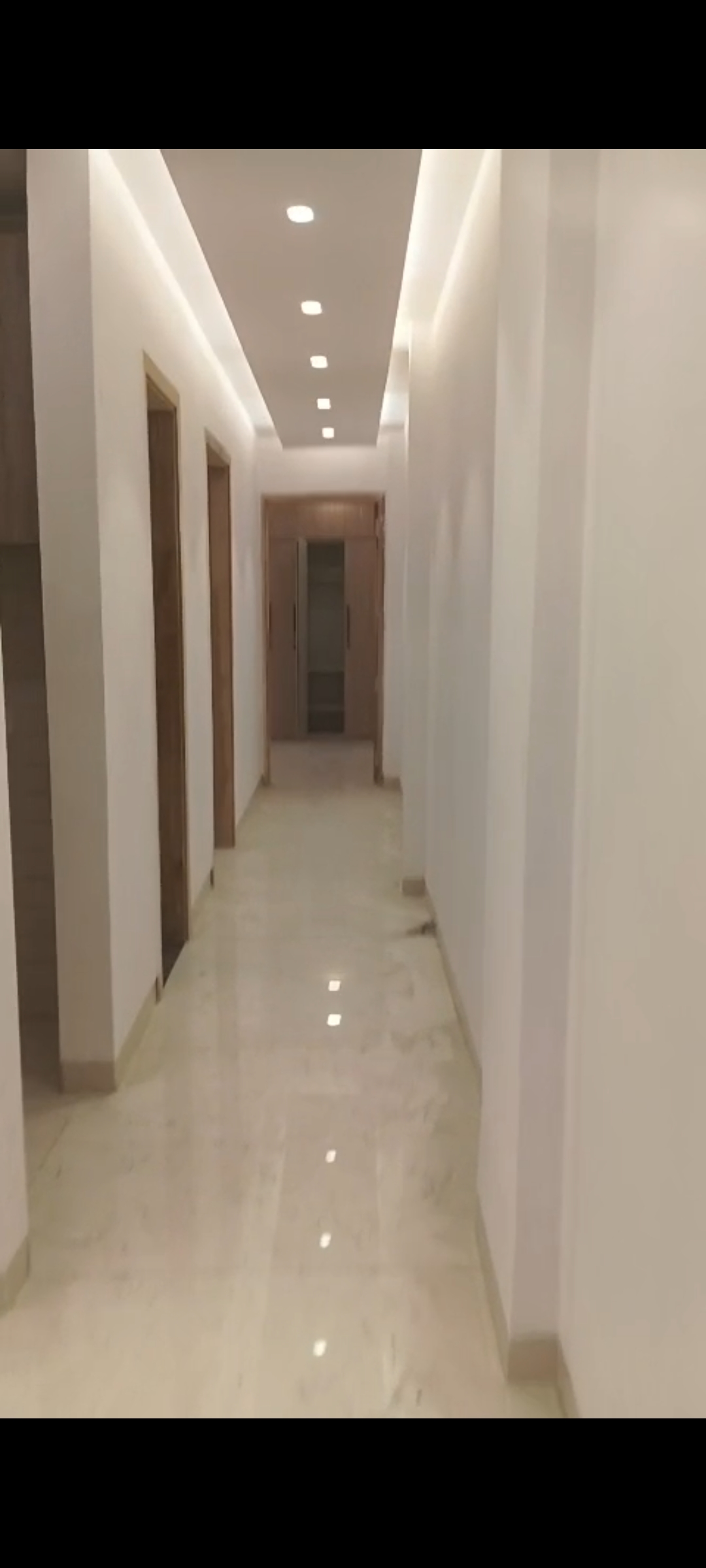 Building Lobby in 2.5 BHK Builder Floor at Lajpat Nagar 4 – for Rent