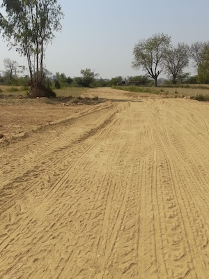  Plot For Sale in Kanpur Road