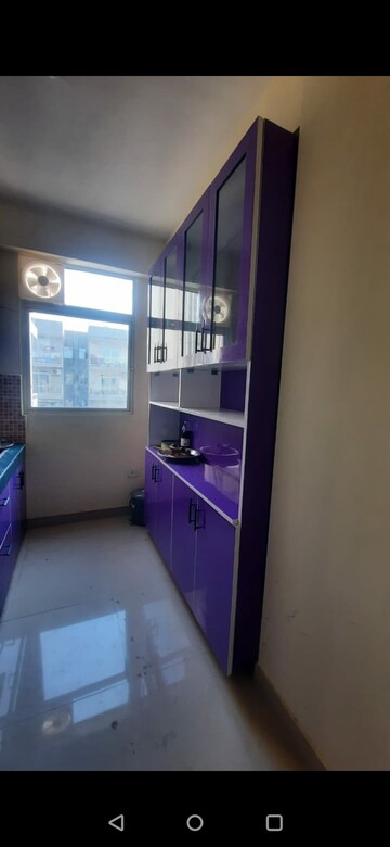 Room in 3 BHK Apartment at Conscient Habitat 78, Sector 78 – for Rent