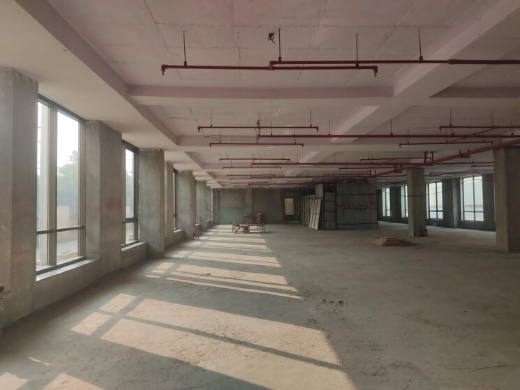  Parking, sector 63 Commercial Industrial Plot 6000 Sq.Ft. In Sector 63 Noida 8768665