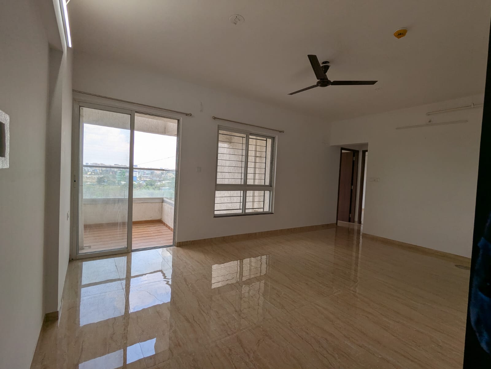 2 BHK + Servant Room 806 Sq.Ft. Apartment in VTP Leonara