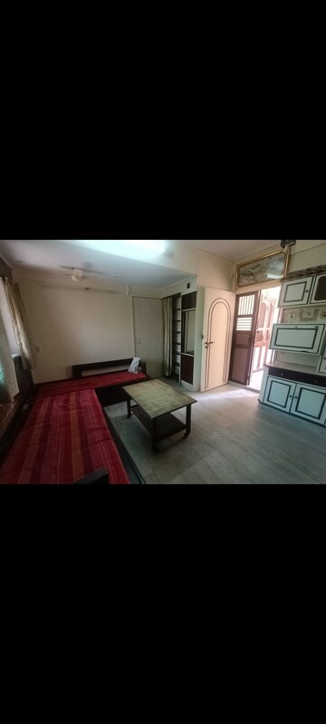 Living Room in 1 BHK Apartment at Laxmi Palace Vile Parle, Vile Parle East – for Rent